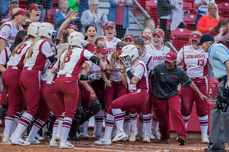 Softball Arkansas Razorbacks