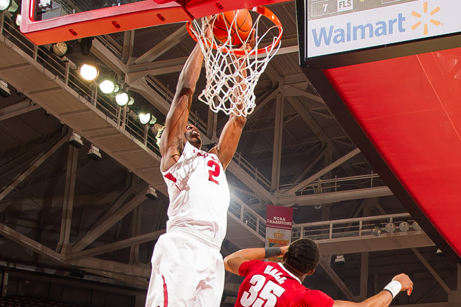 Airdrio Throws Down Monster Alley-Oop | Arkansas Razorbacks