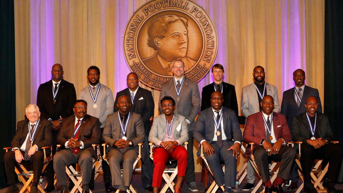 Arkansas Razorback Legend Darren McFadden Enters the NFF College Football  Hall of Fame - Arkansas Fight