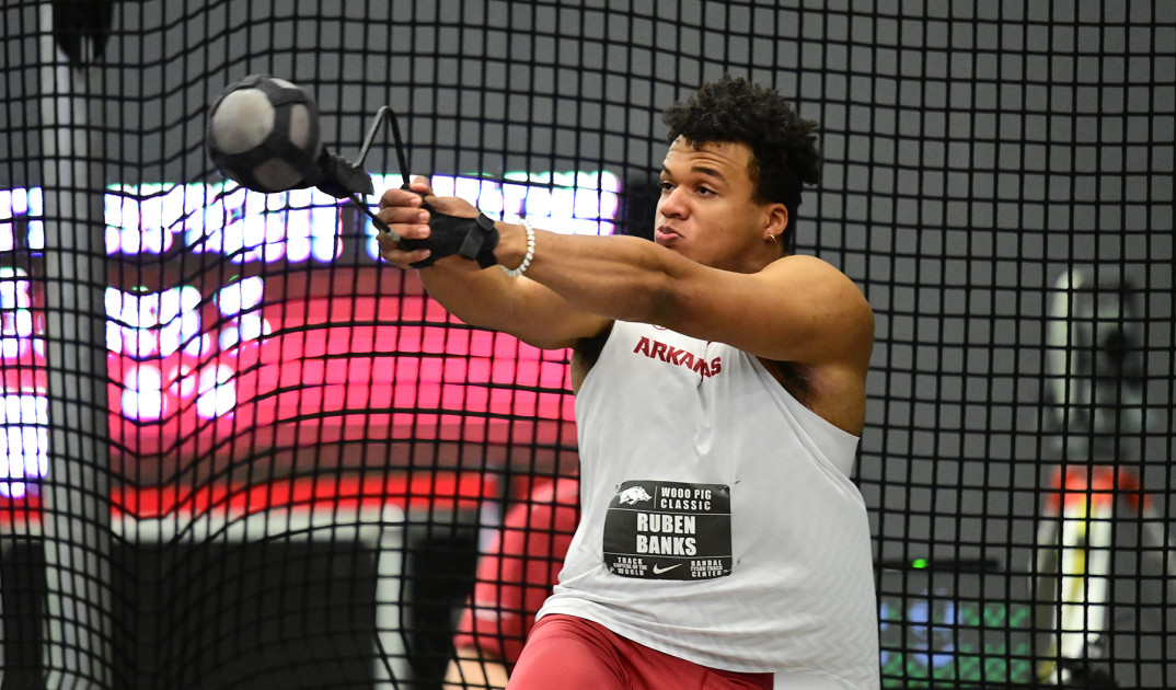 School record by Banks, sub-4 for Kemboi highlight Wooo Pig Classic - Vimarsana News