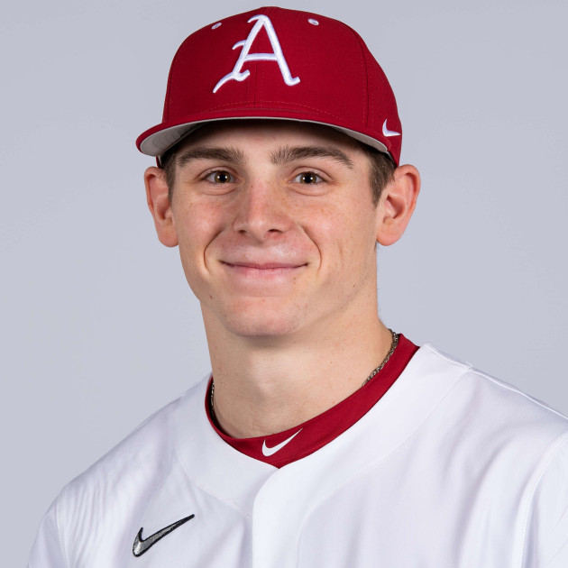 Razorbacks' Dylan Leach Hits for Cycle in Whopping 21-9 Win Over