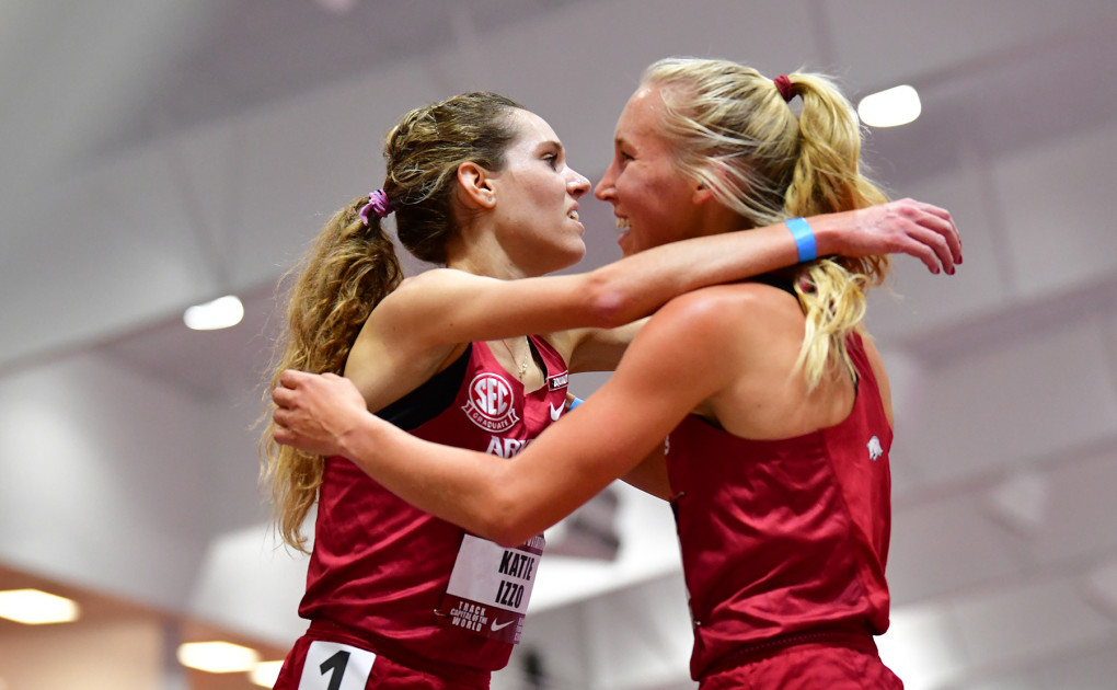 Photo of Katie Izzo rompió el récord de encuentros de 20 años en 5.000 m