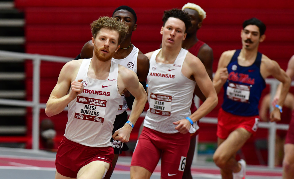 No. 2 Razorbacks face variety of teams in Arkansas Qualifier - Vimarsana News