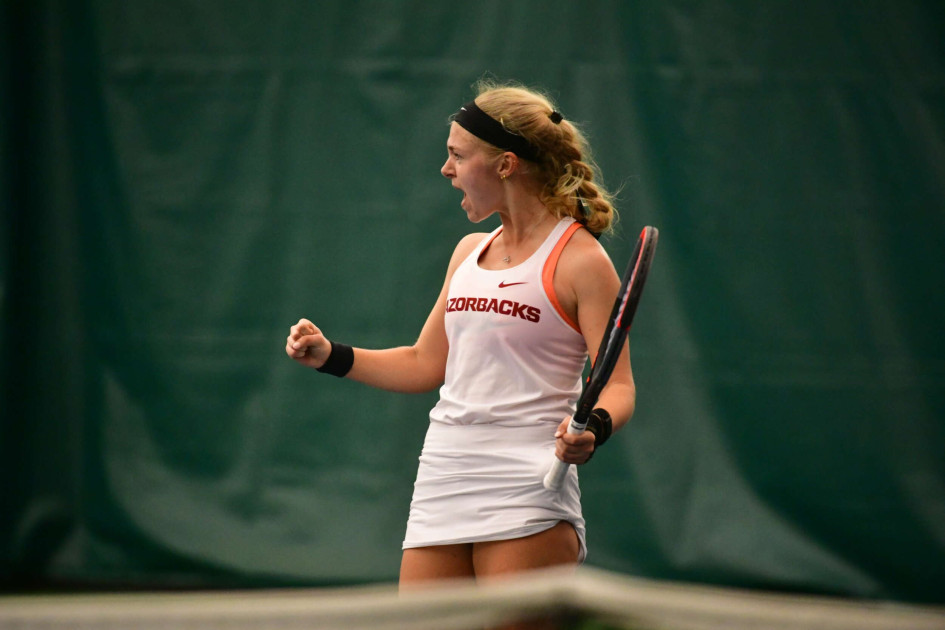 No. 23 Arkansas Upsets No. 9 Vanderbilt - Vimarsana News