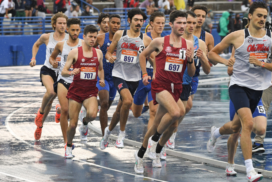 Razorbacks compete in front of home fans at John McDonnell Invitational - Vimarsana News