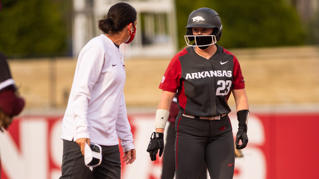 No. 7 Hogs Tangle with No. 14 Tigers in Regular Season Finale - Vimarsana News