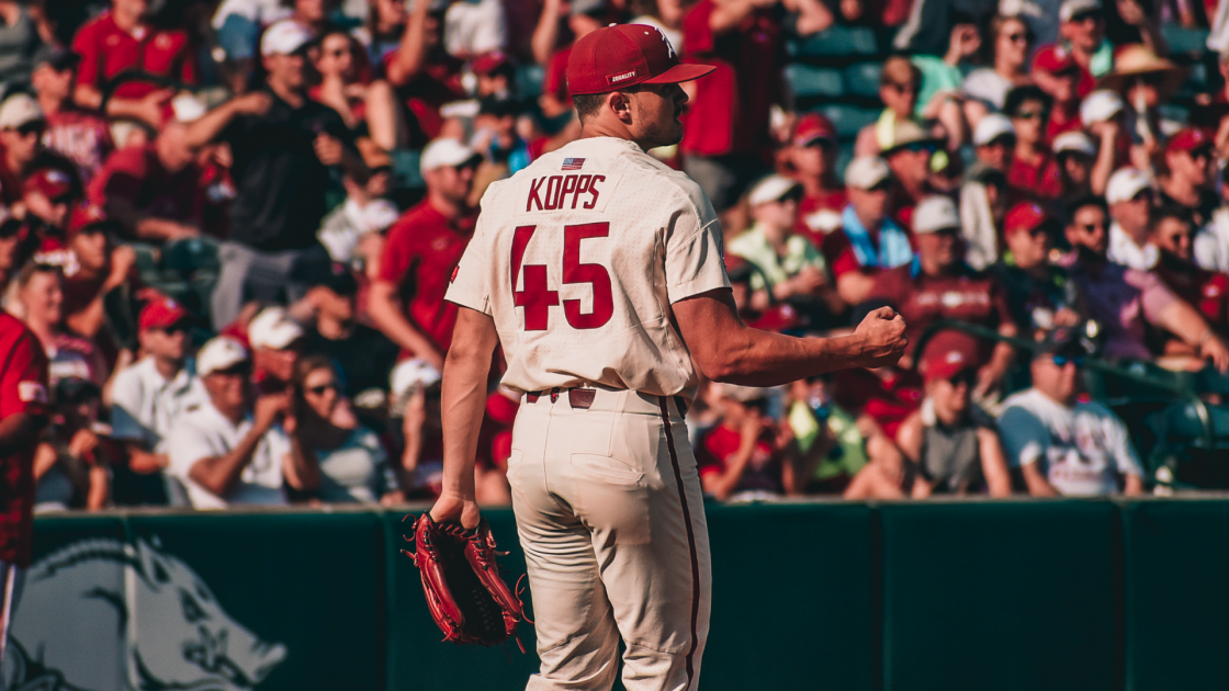 Arkansas Razorbacks on SR on Instagram: “CONGRATULATIONS to Kevin Kopps!!!  2021 Golden Spikes Award Winner!! WOO PIG SOOIE! #arkansas #razorbacks #wps  #woopigsooie…”