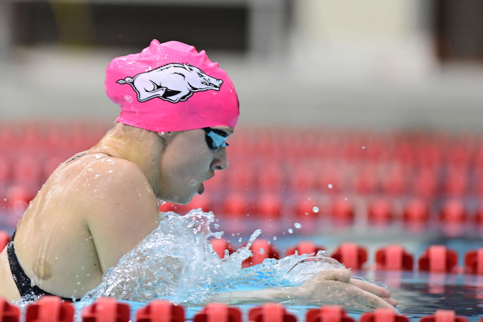 Hogs Come Up Big In Home Win Against Houston - Vimarsana News