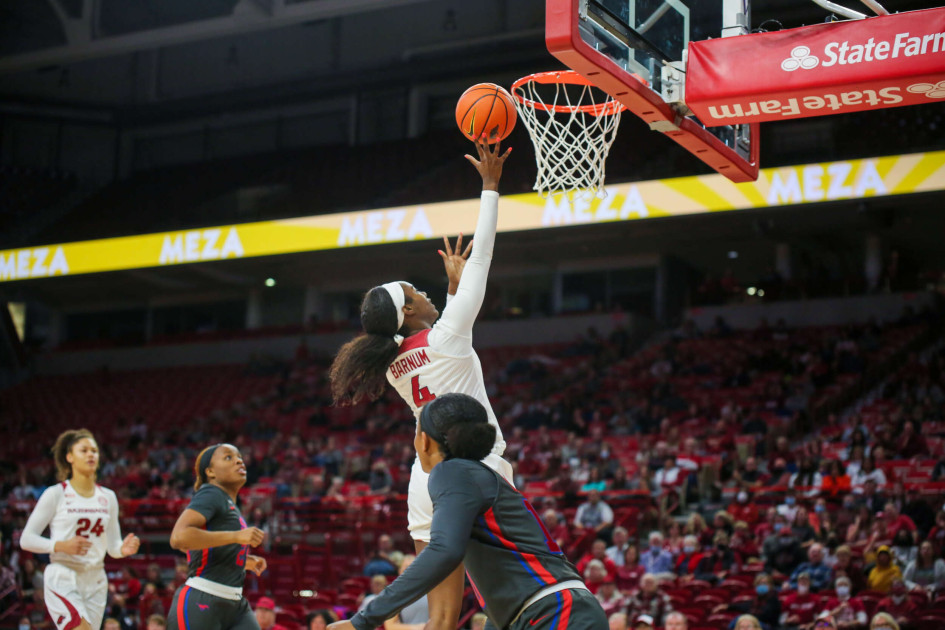 Razorbacks Surge Late, Hold Off SMU, 65-58 - Vimarsana News