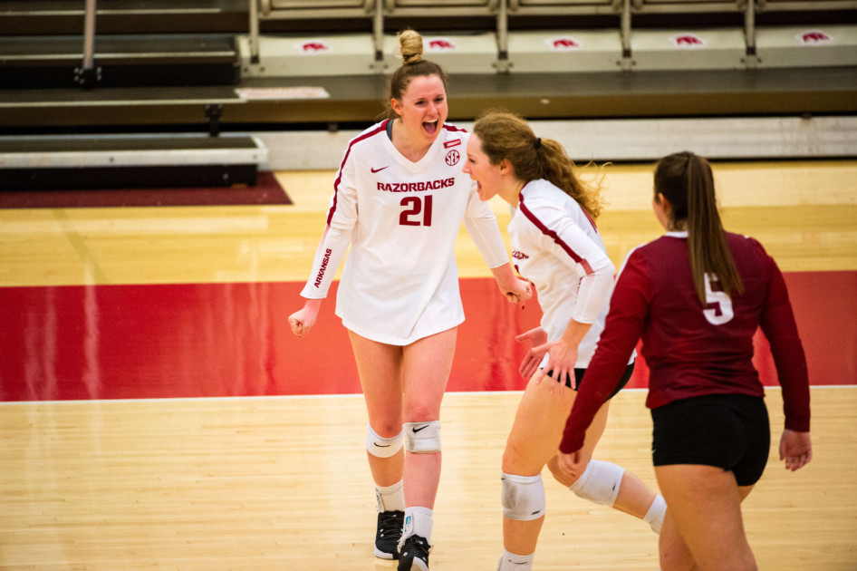 Gillen, Ryan Receive AVCA All-Region Nods - Vimarsana News