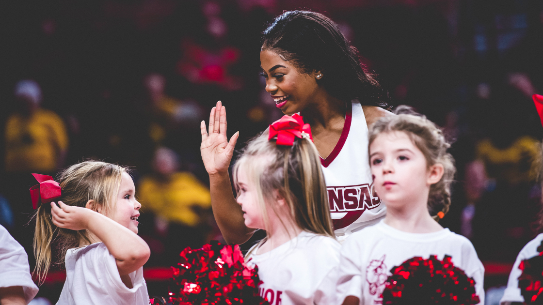 Razorback Spirit Squads To Host Junior Spirit Day - Vimarsana News
