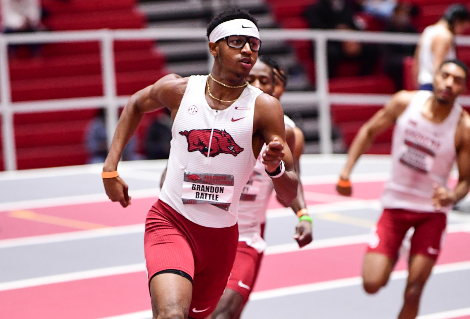 Razorbacks total seven top performances in Arkansas Invitational - Vimarsana News