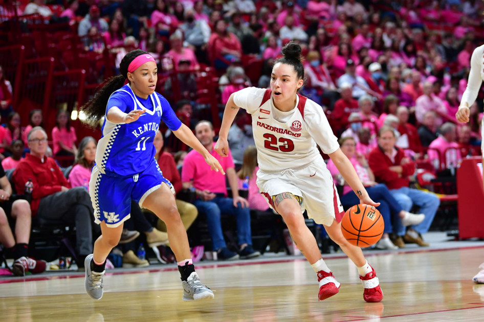 Arkansas Falls On Senior Day, Loses to Kentucky, 78-55 - Vimarsana News