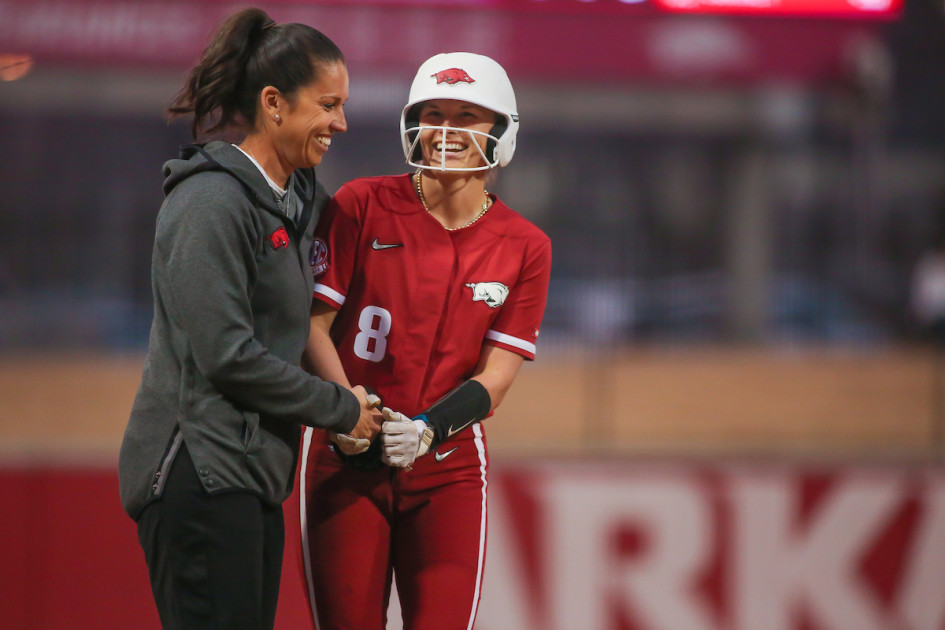 Arkansas Cruises Past Kennesaw State, UMKC - Vimarsana News