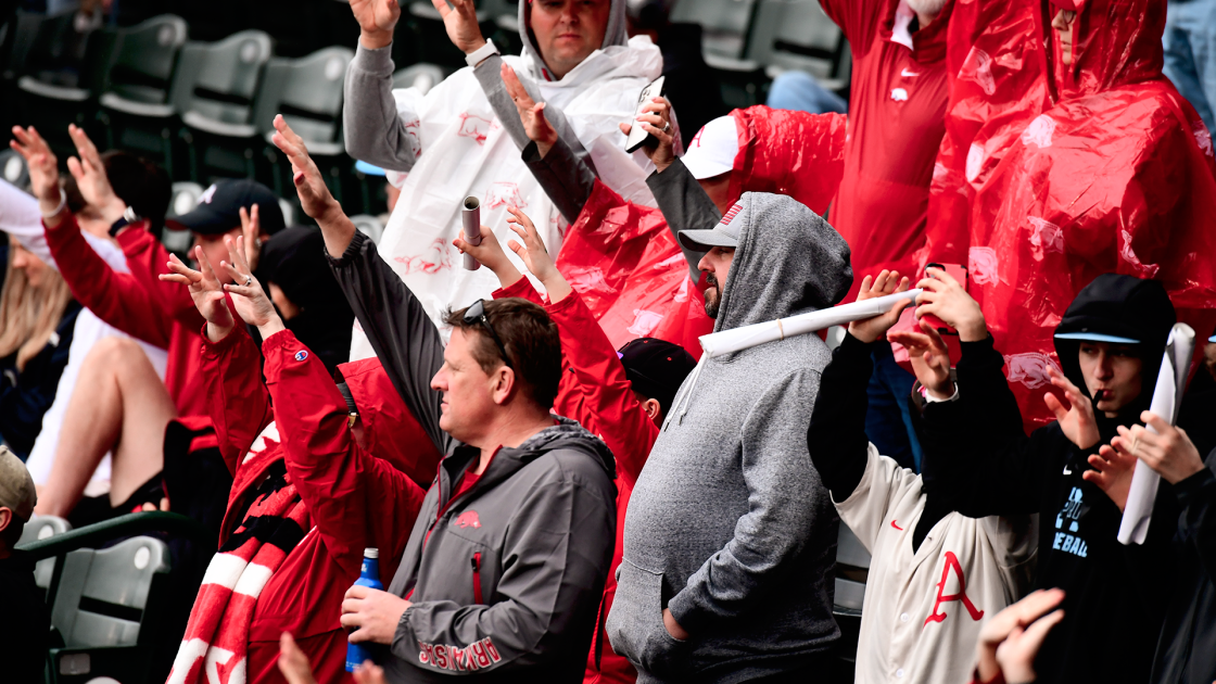 #3 Arkansas Prepares to Battle Elements, UIC This Weekend - Vimarsana News