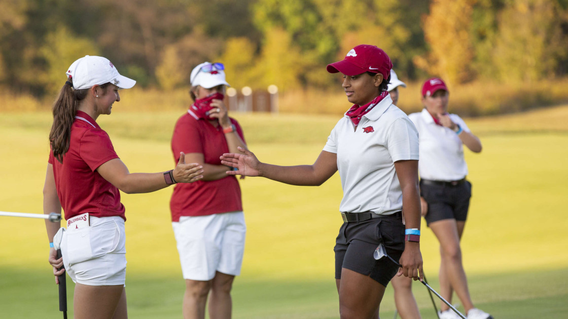 Mistry Wins Individual Medal, Hogs Finish Seventh at MountainView Collegiate - Vimarsana News