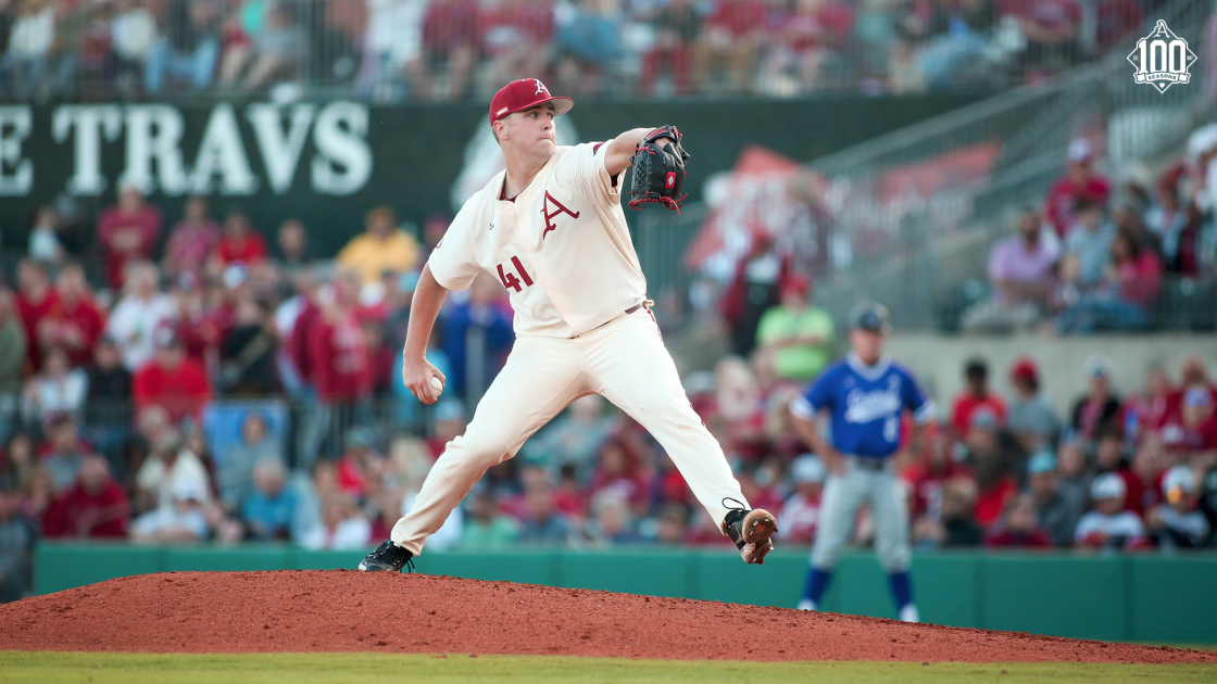Hogs Walk Off Bears on Wild Pitch in North Little Rock - Vimarsana News