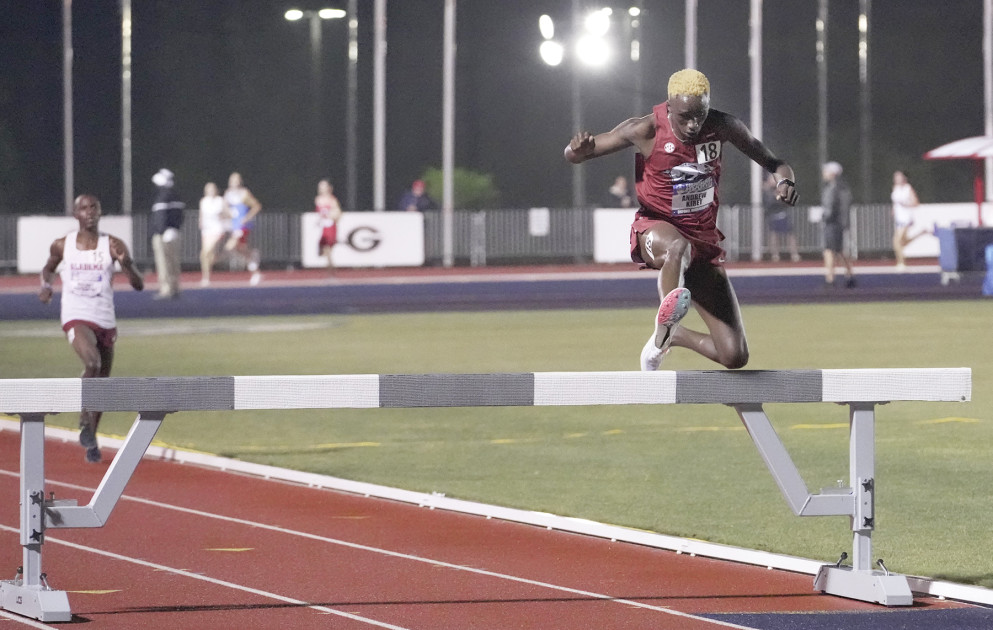 Steeple gold for Kibet, decathlon silver for Spejcher - Vimarsana News