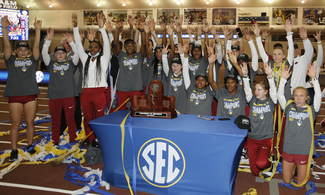 Razorbacks claim 2021-22 Program of the Year honor