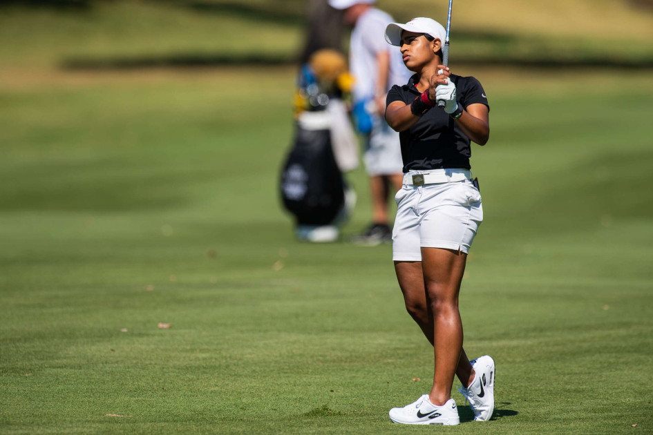 Golf Ties for Eighth at the Battle at the Beach