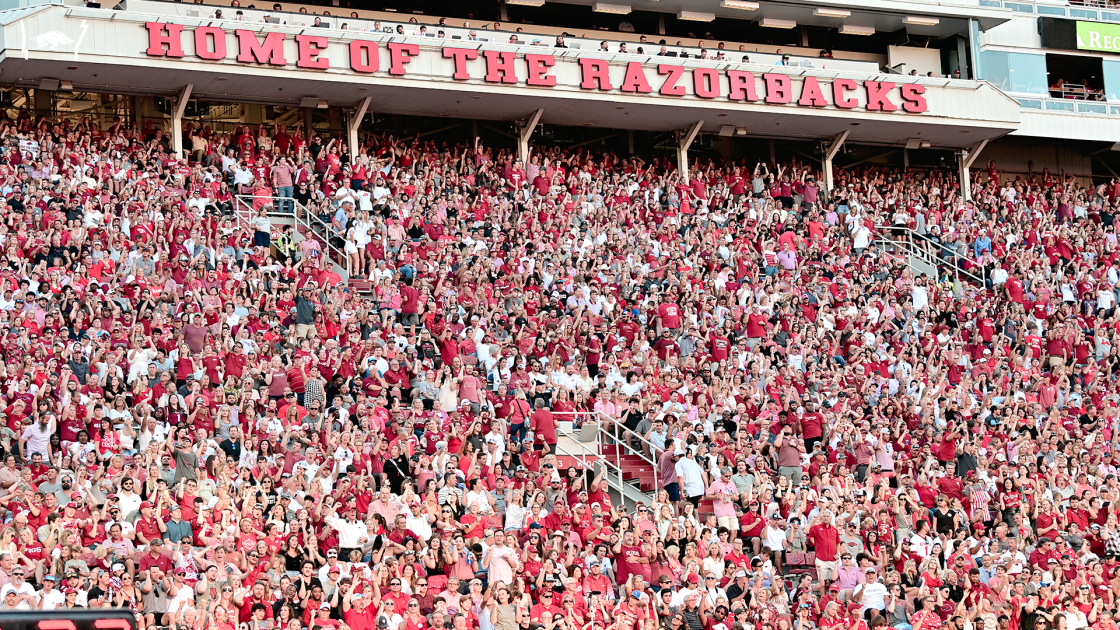 1 Arkansas Opens SEC Play against #22 Alabama This Weekend