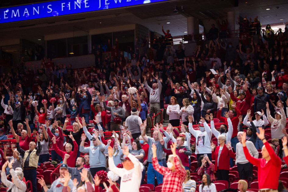 Purchase Your Women’s Basketball Tickets Today