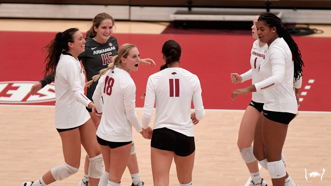 Gamecocks on Deck for Razorbacks in Barnhill - Vimarsana News