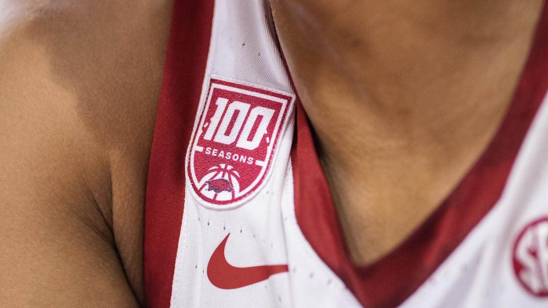 #10 Arkansas Opens Season Monday; Muss Radio Show Starts Tuesday - Vimarsana News