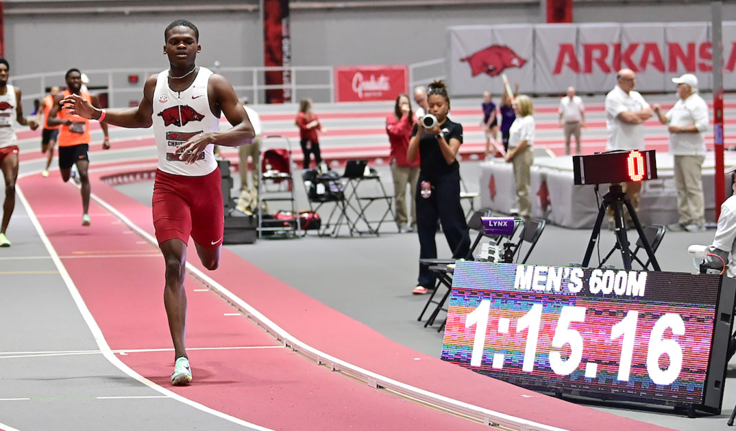 Razorbacks speed on display at Arkansas Invitational - Vimarsana News