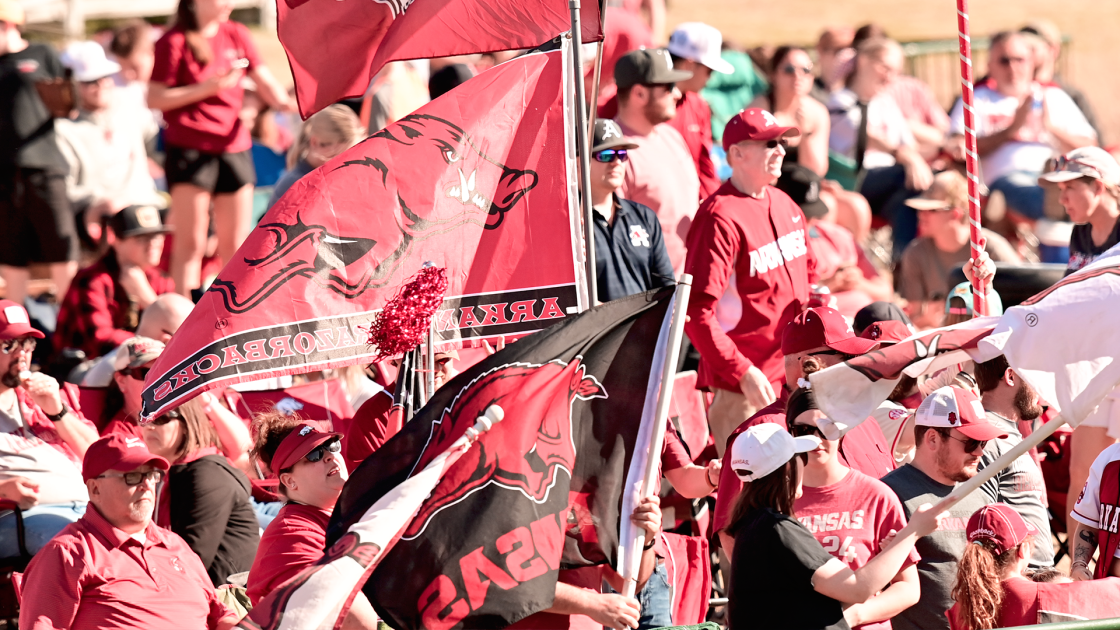 #8 Arkansas Hosts Army for Military Appreciation Day - Vimarsana News
