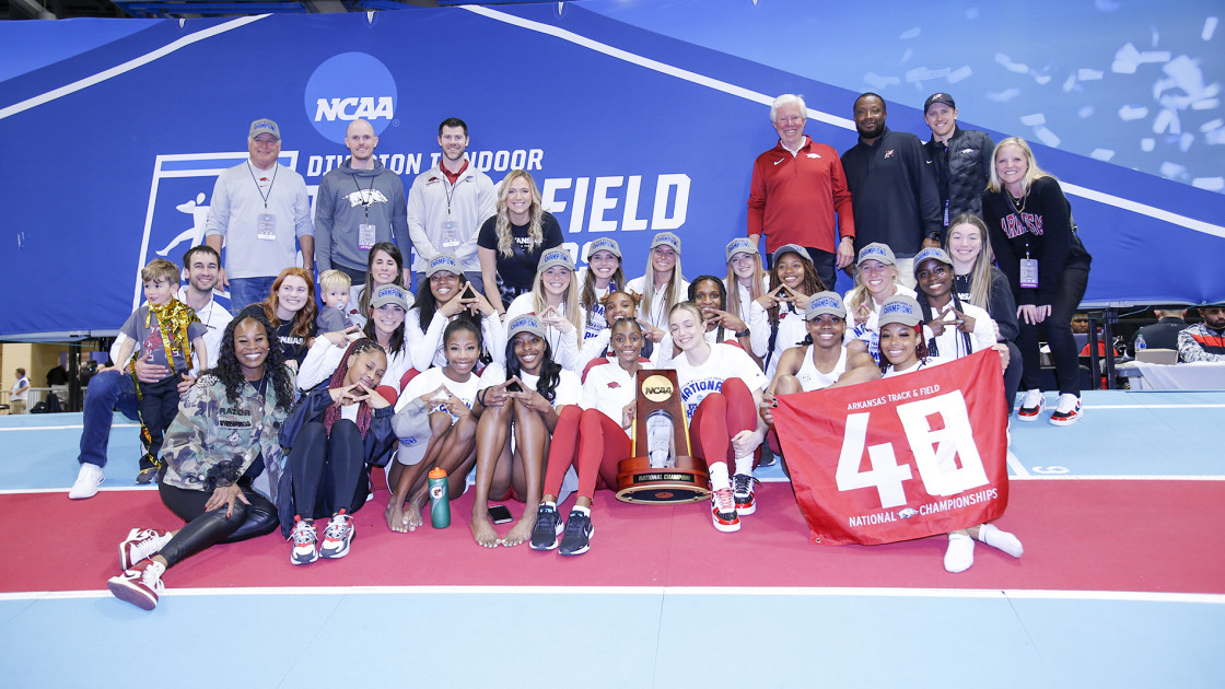 Arkansas holds steady at No. 11 in latest Directors' Cup Standings - Vimarsana News
