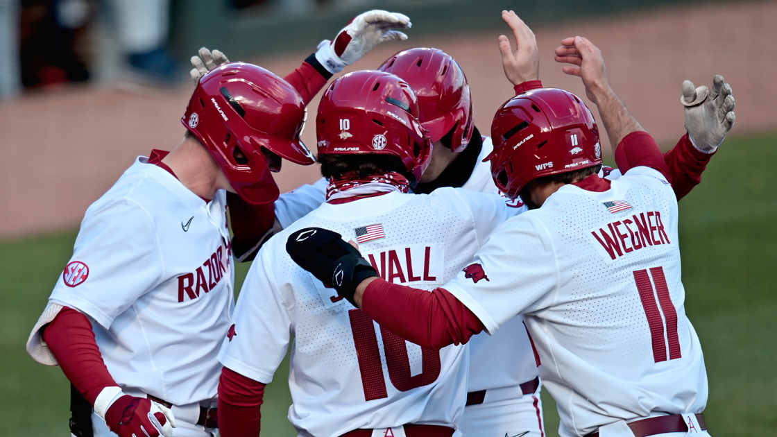 Slavens' Go-Ahead Homer Carries Hogs past Tigers - Vimarsana News