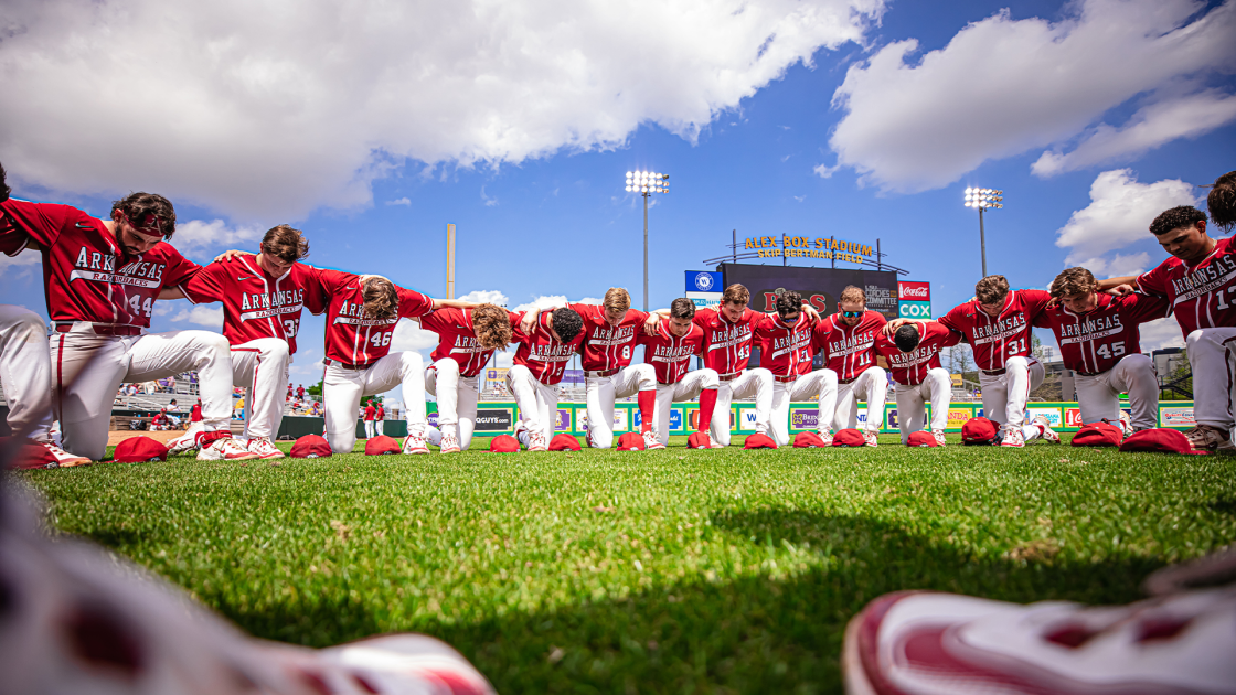 #5 Arkansas Drops Road Series to #1 LSU - Vimarsana News