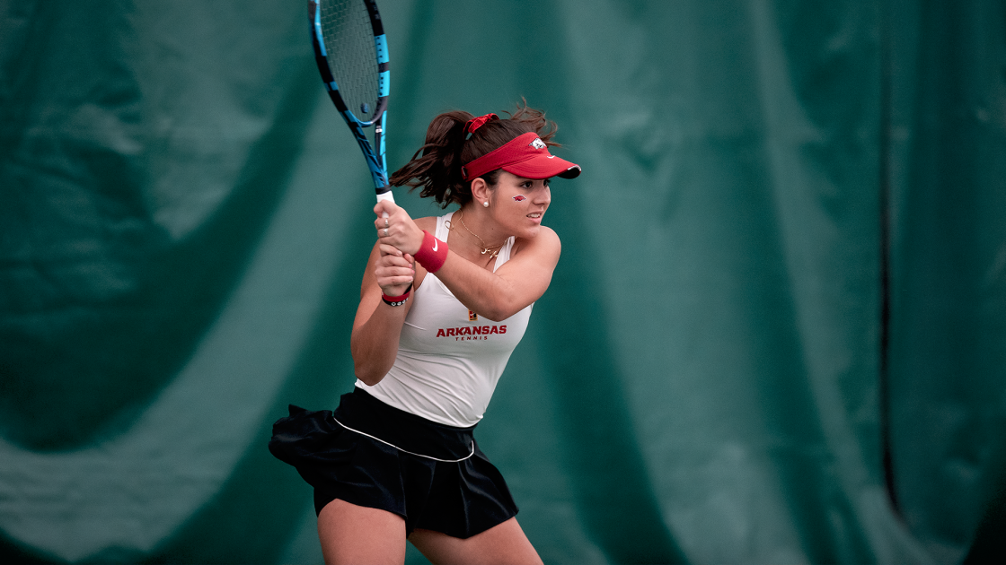 Razorbacks Drop Tight 4-3 Decision to No. 25 South Carolina