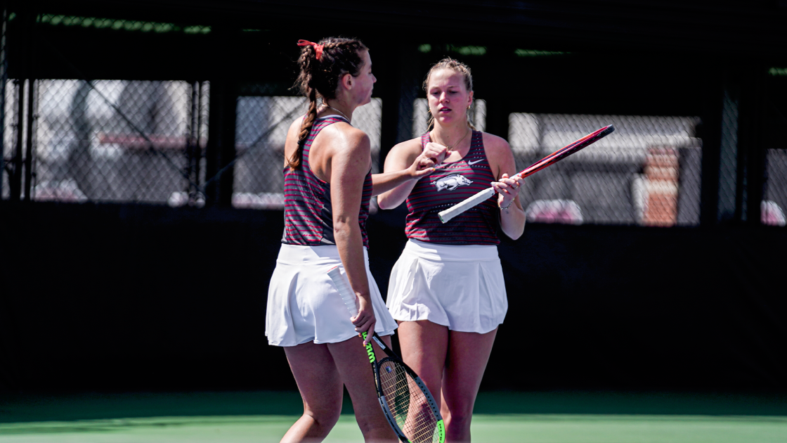 Women’s Tennis Drop Match to No. 16 Florida