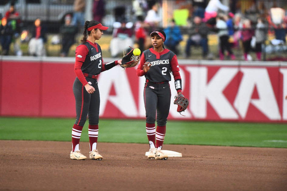 Arkansas Drops Thursday Night Affair - Vimarsana News