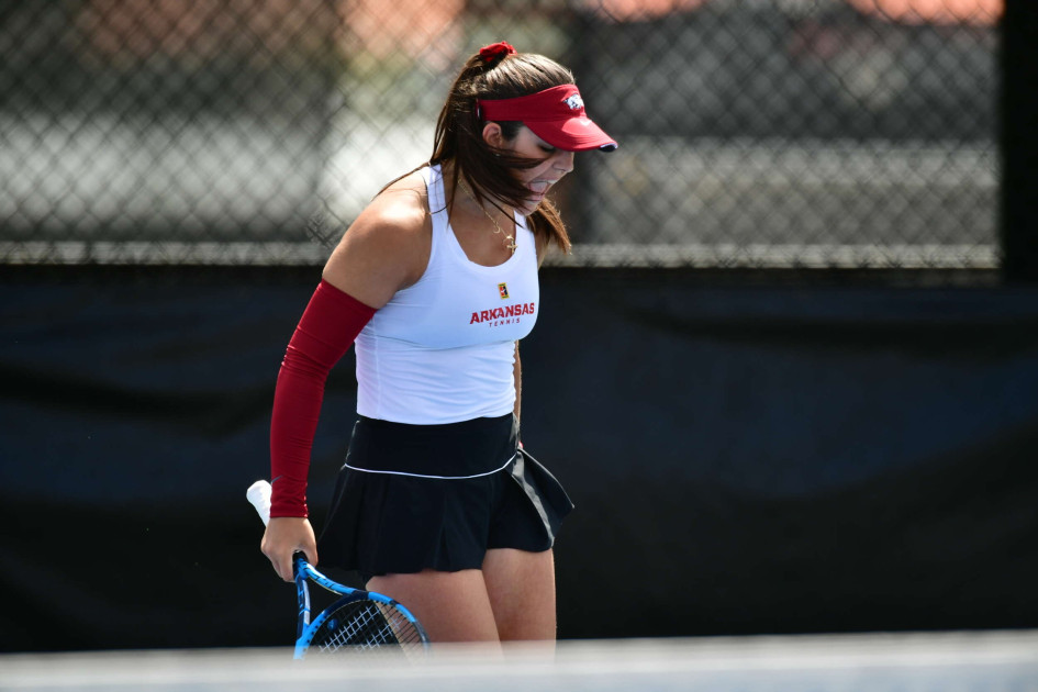 Razorbacks Complete Perfect Weekend, Defeat Alabama 5-2