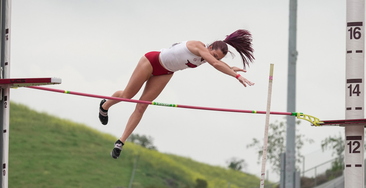 Marin Chamberlin vaults to Mt. SAC Relays victory - Vimarsana News
