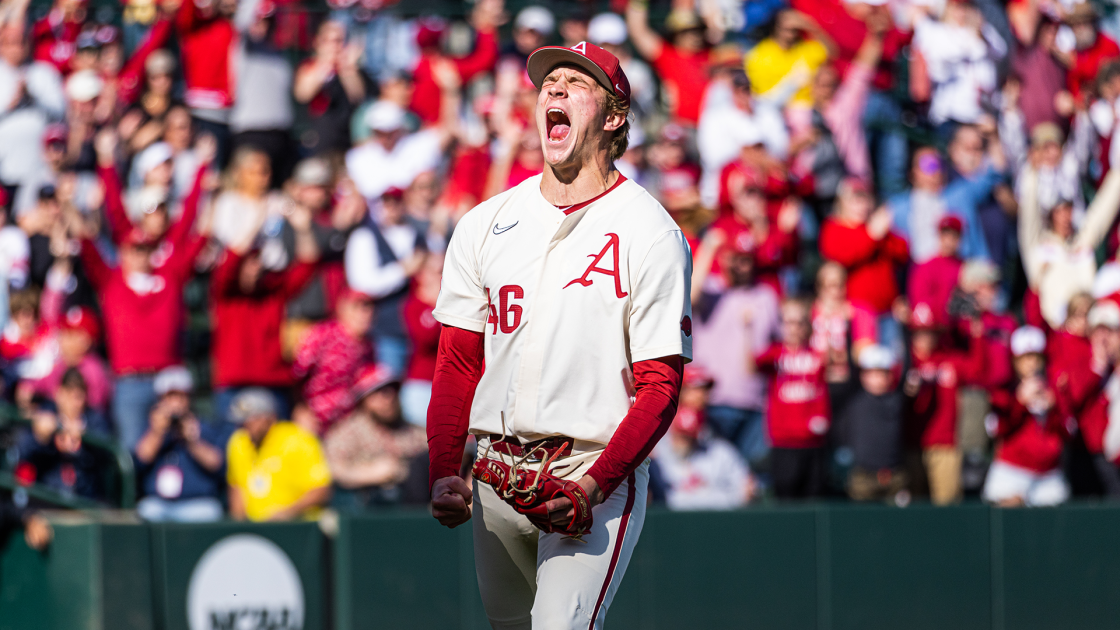 Tennessee Vols swept by Arkansas