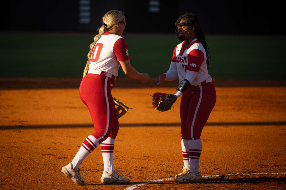 Deifel Earns 300th Career Win, Hilltoppers Topped - Vimarsana News