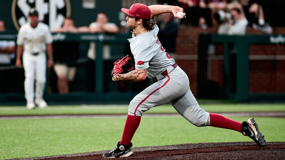 Razorbacks ranked 14th by Baseball America