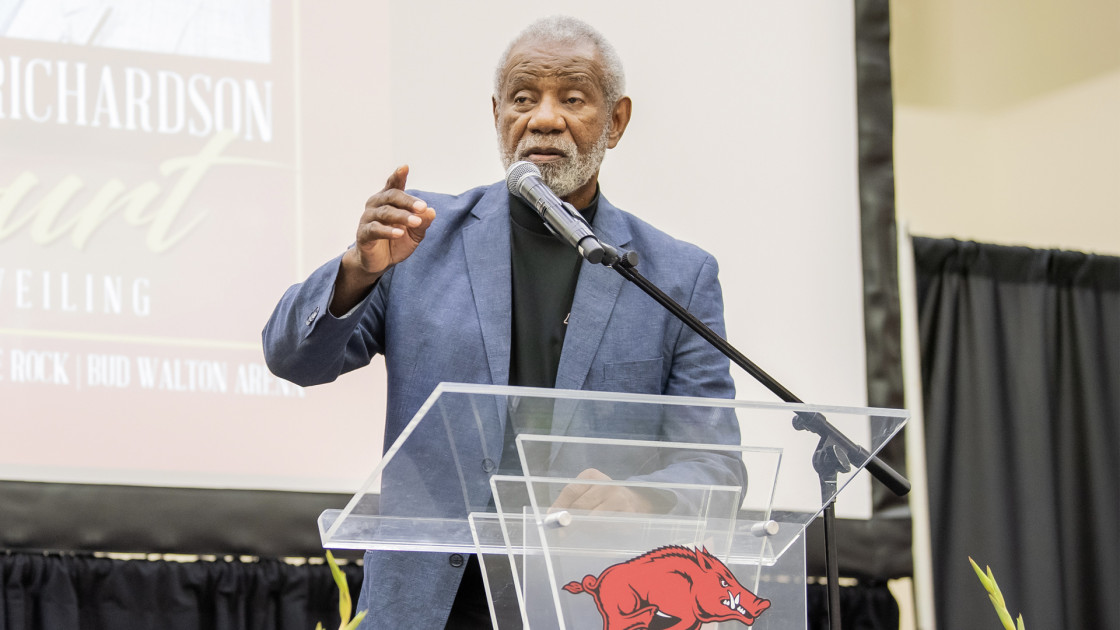 Nolan Richardson Inducted Into NJCAA Hall of Fame - Vimarsana News