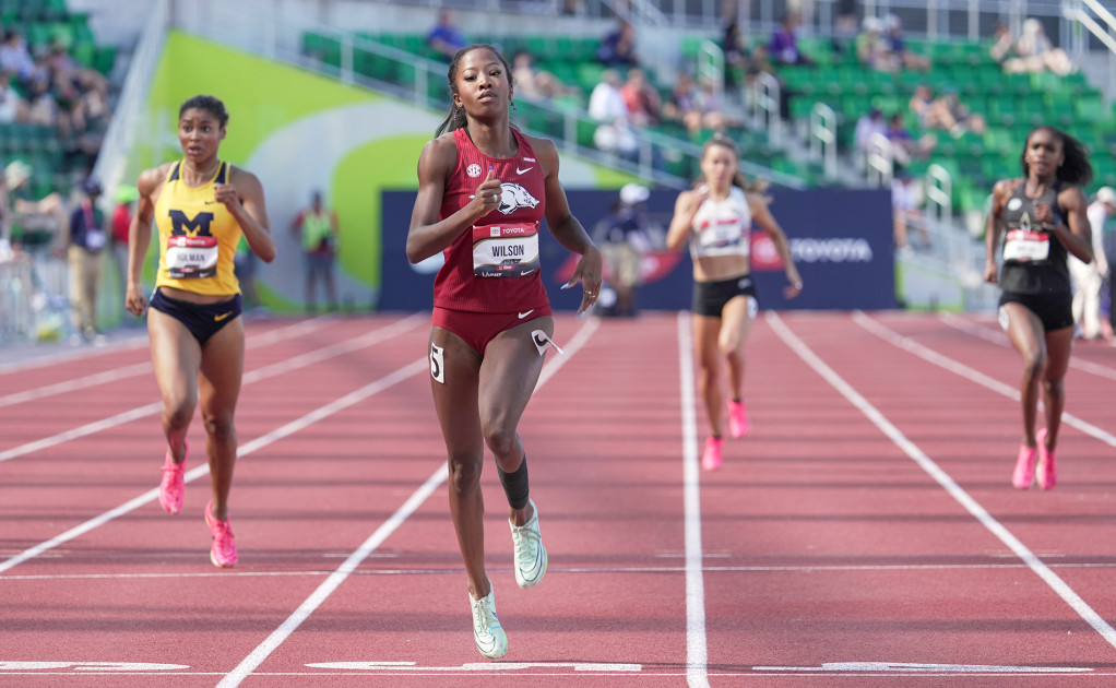 Arkansas advances seven, including trio in 400m at USATF - Vimarsana News