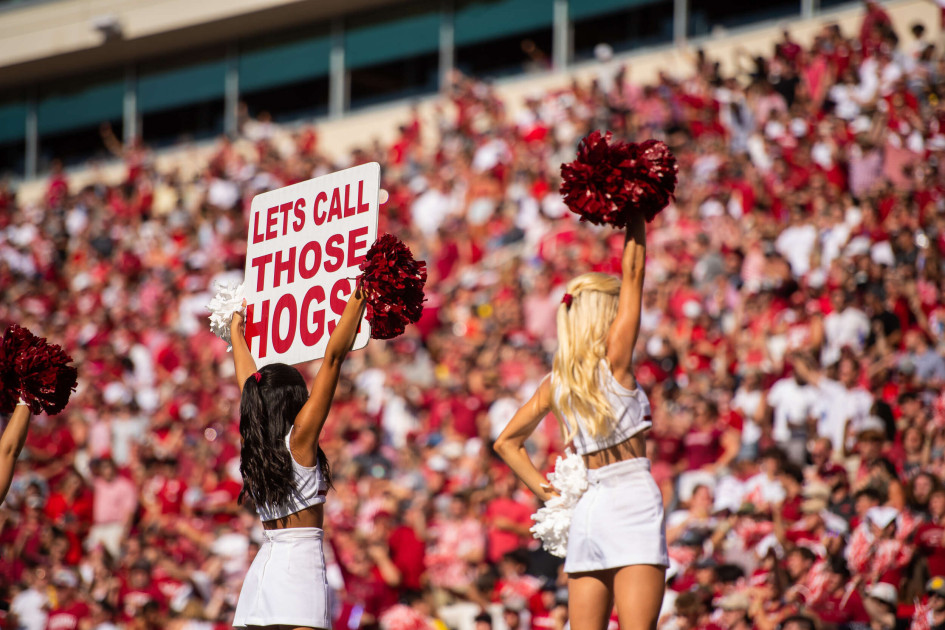 'Paint the Town Red' Parade & Pep Rally Set for Sept. 1 in Little Rock - Vimarsana News