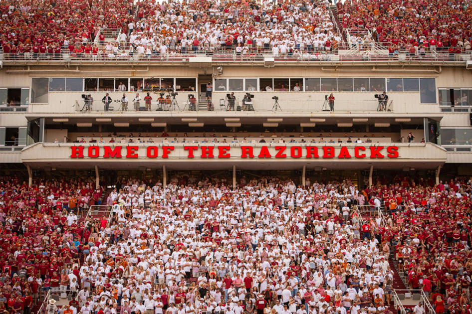 Five Razorbacks invited to NFL Combine - Vimarsana News