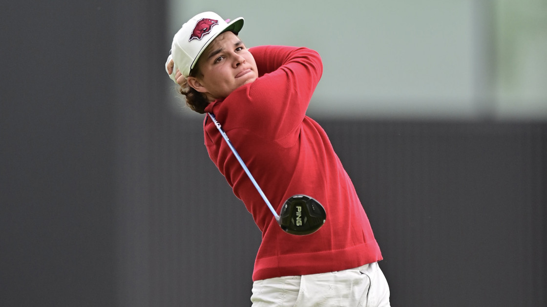 Razorback MGolf Makes Surging Rally to Claim 6th Place on Back Nine at Tournament}