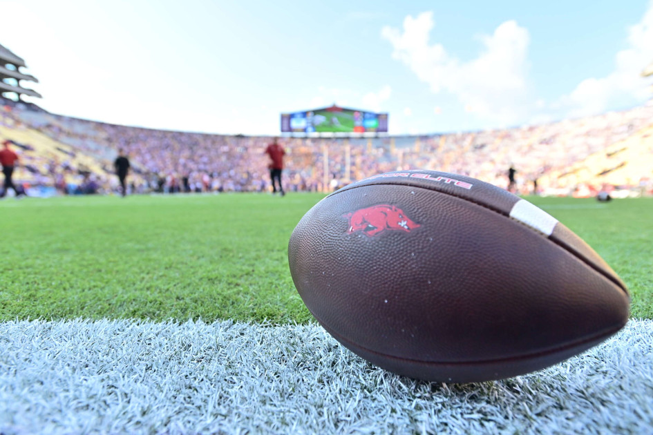 LSU survives Arkansas scare 34-31 in Baton Rouge