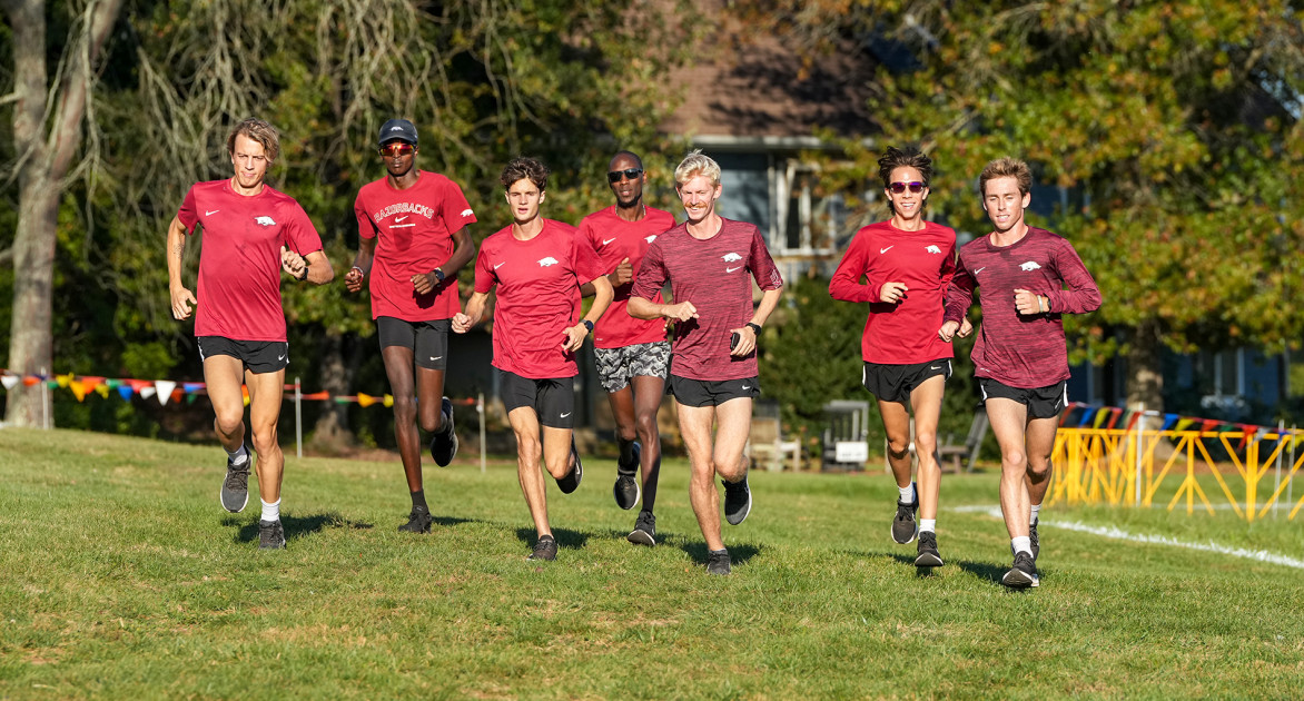 Full Razorback squad races on NCAA Championship course - Vimarsana News