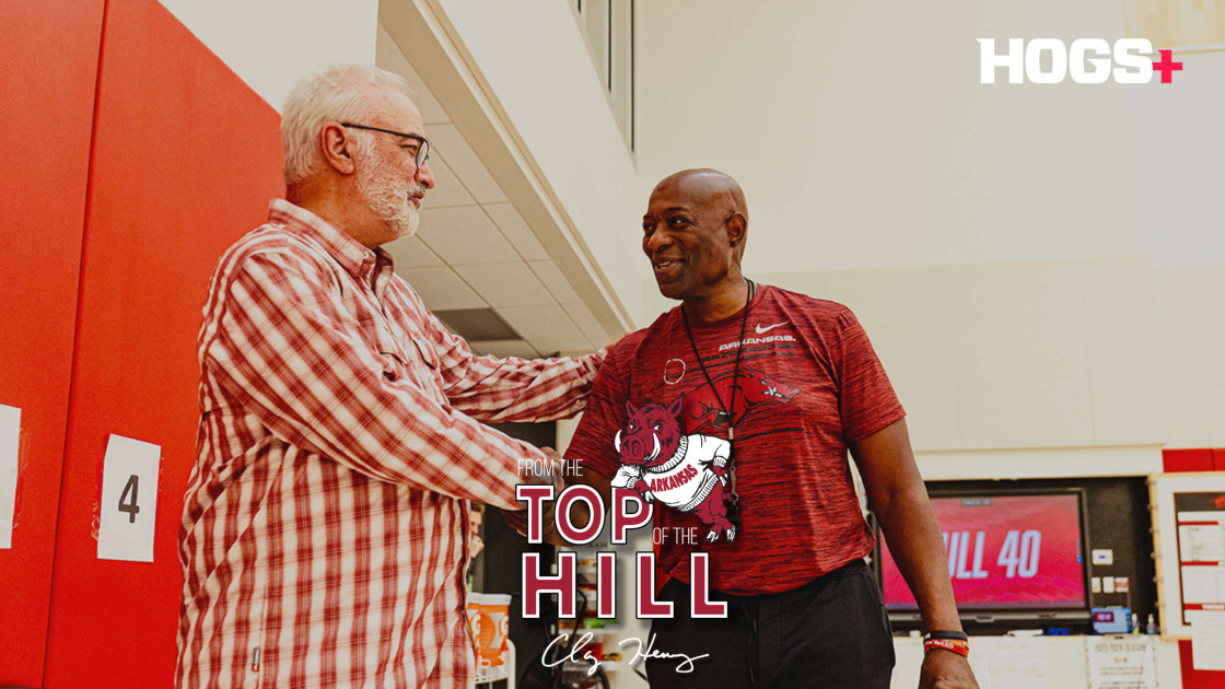 Clay Henry: Keith Smart Mentors From Experience As Razorbacks Gear Up For Season - Vimarsana News