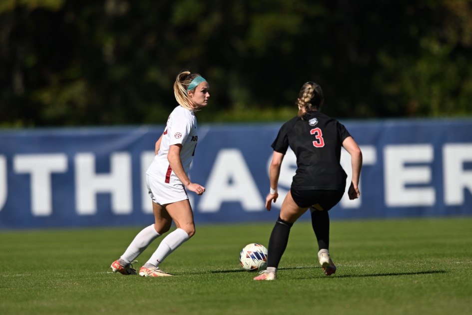 Hogs Fall in SEC Tournament Final - Vimarsana News
